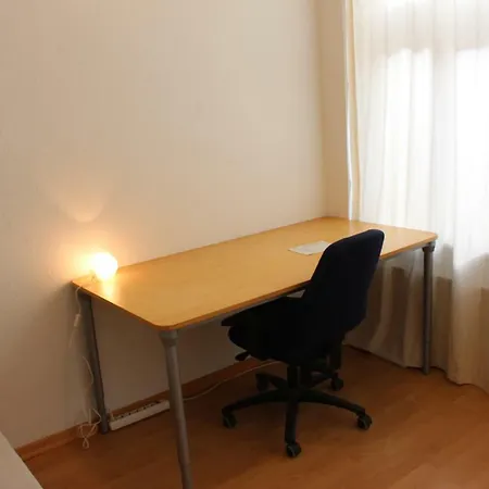 Проживание в семье Familienwohnung: Zentral, Grun, Preiswert! Лейпциг